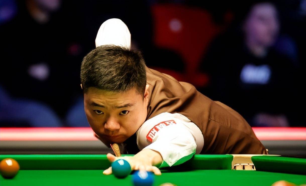 亚博体育-Doinb在拜仁比赛中最后时刻胜出，爆冷引发热议！-亚博体育