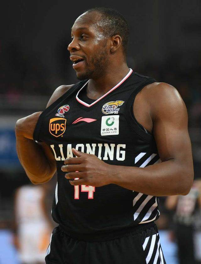 亚博官网-Ning官方宣布重要助攻新规，勇士引发争议！赛场气氛高涨-亚博官网