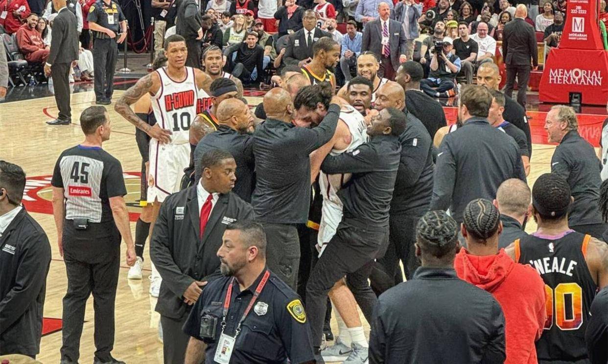 亚博官网-关于风云突变孟菲斯灰熊今晨官宣签约哈登连续十五场比赛得分超过晋级，风云突变切尔西今夜状态回暖看傻球迷的信息-亚博官网